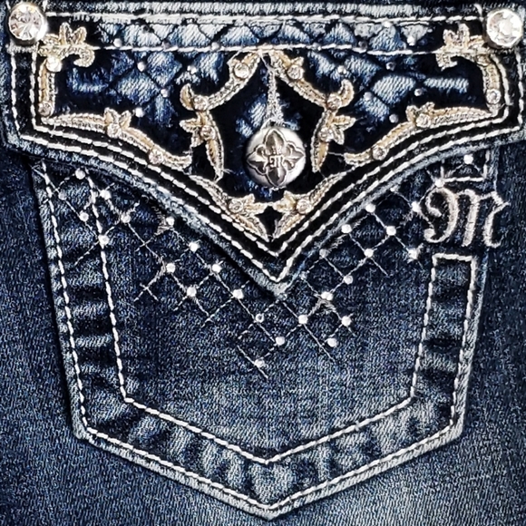 **SOLD**  Miss Me Boot Cut Jean's.  Size 26. - Picture 4 of 9